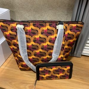 Vera Bradley Zipper Tote W/ matching Wallet
